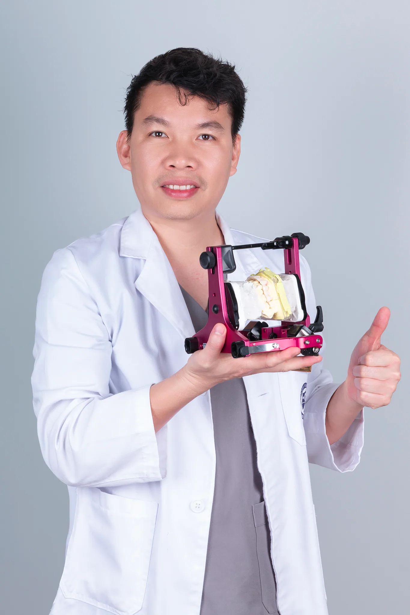 Bác sĩ Nguyễn Quang Trung chuyên sâu khớp cắn tại Nha khoa Long Biên