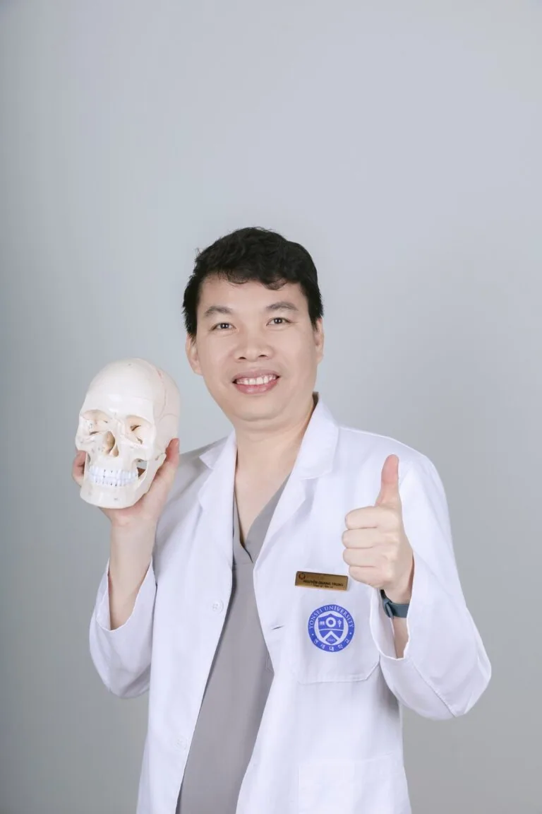 ThS.BS Nguyễn Quang Trung: Hành trình về khớp thái dương hàm
