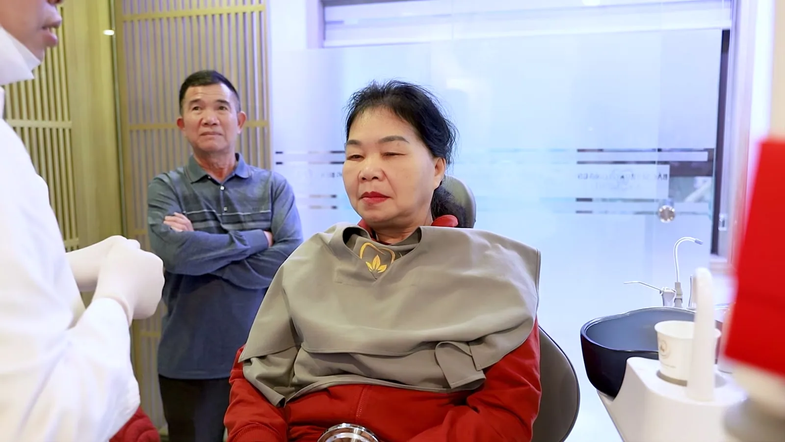 Hàm tháo lắp khi tiêu xương nặng: ca 230km | BS Trung